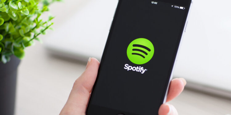 How to Use the Spotify Web Player?