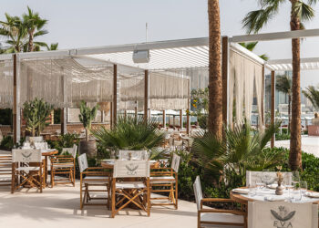 Eva Beach. Restaurants In