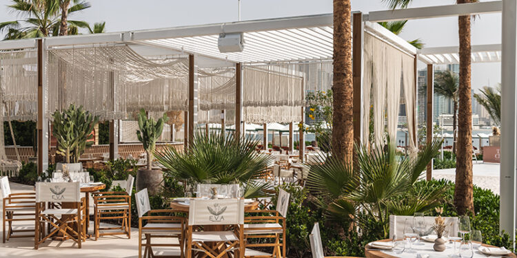 Eva Beach. Restaurants In
