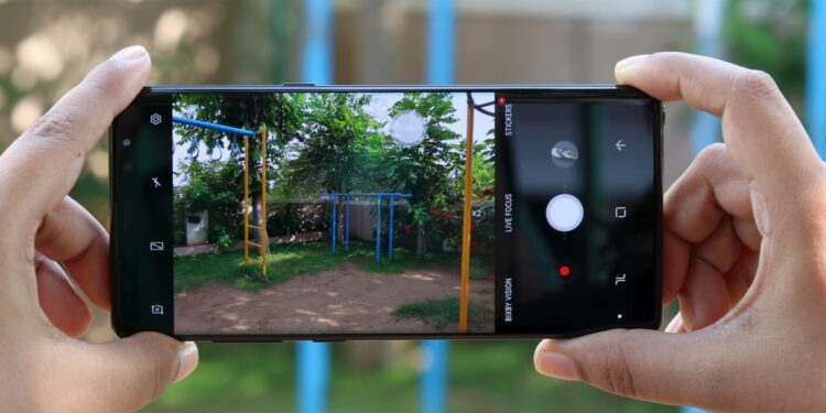 Zoom camera