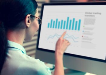 What Are The Advantages of a Data Analytics Certification?