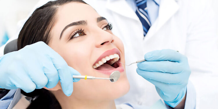 5 Signs That You Need To Visit To A Dentist