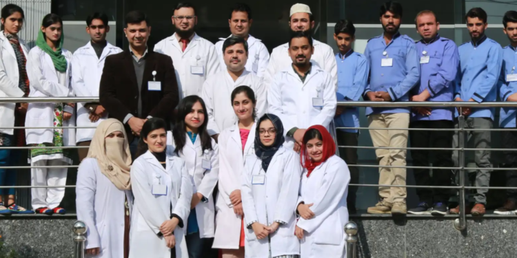 Best dentist in Lahore